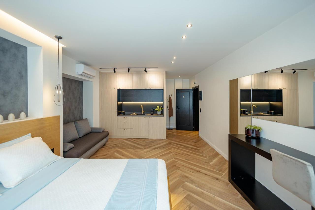 Triple A - 3 Squares - Free Parking! Appartement Athene Buitenkant foto